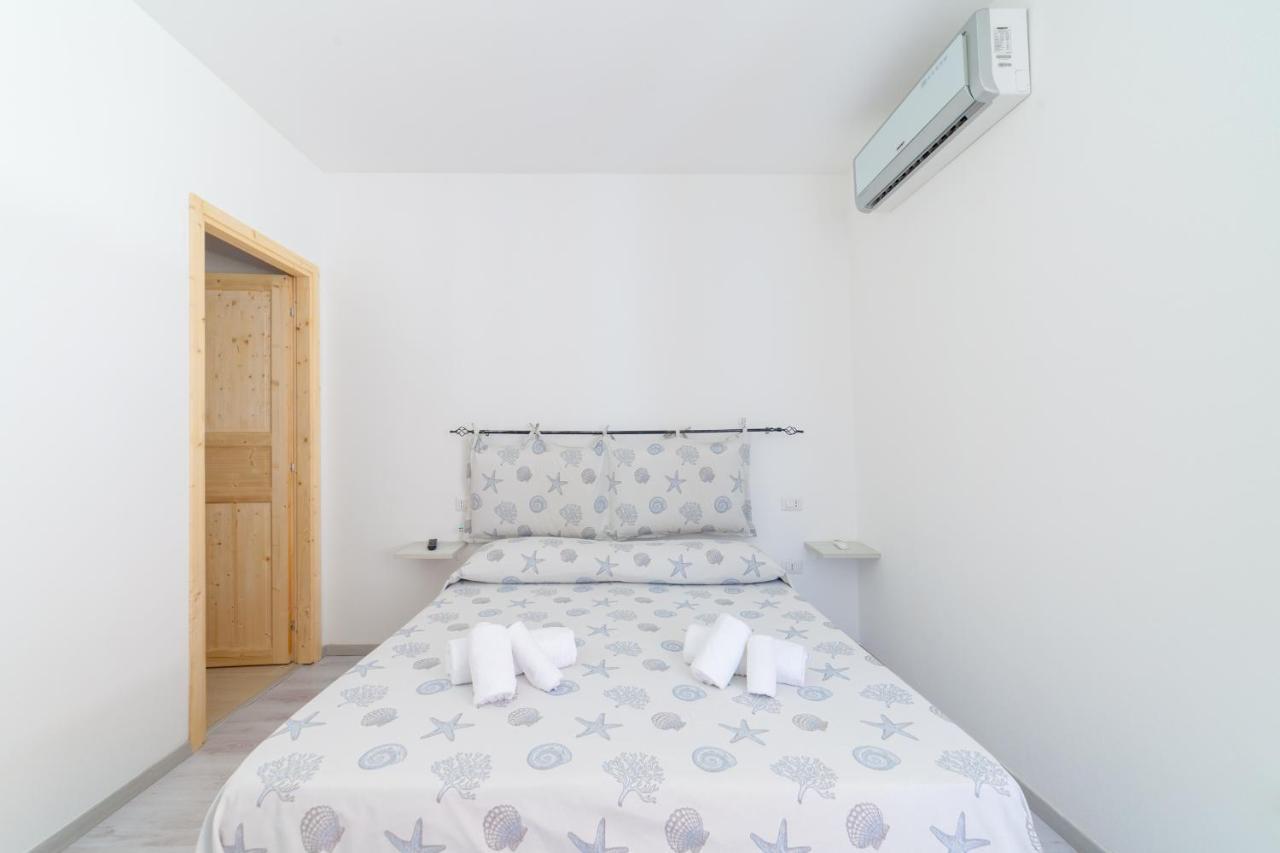 Brezza B&B Golfo Aranci Exterior foto