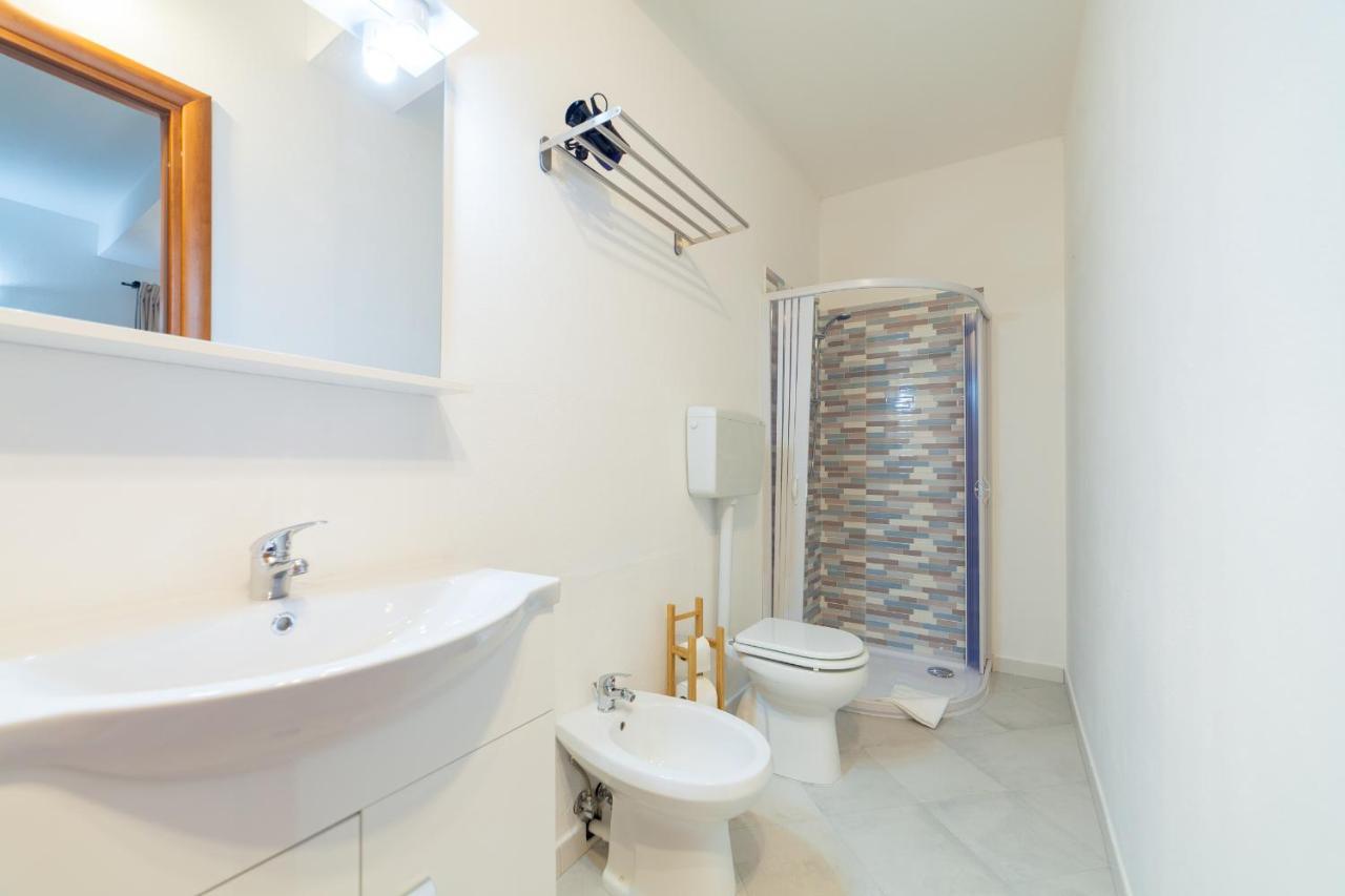 Brezza B&B Golfo Aranci Exterior foto