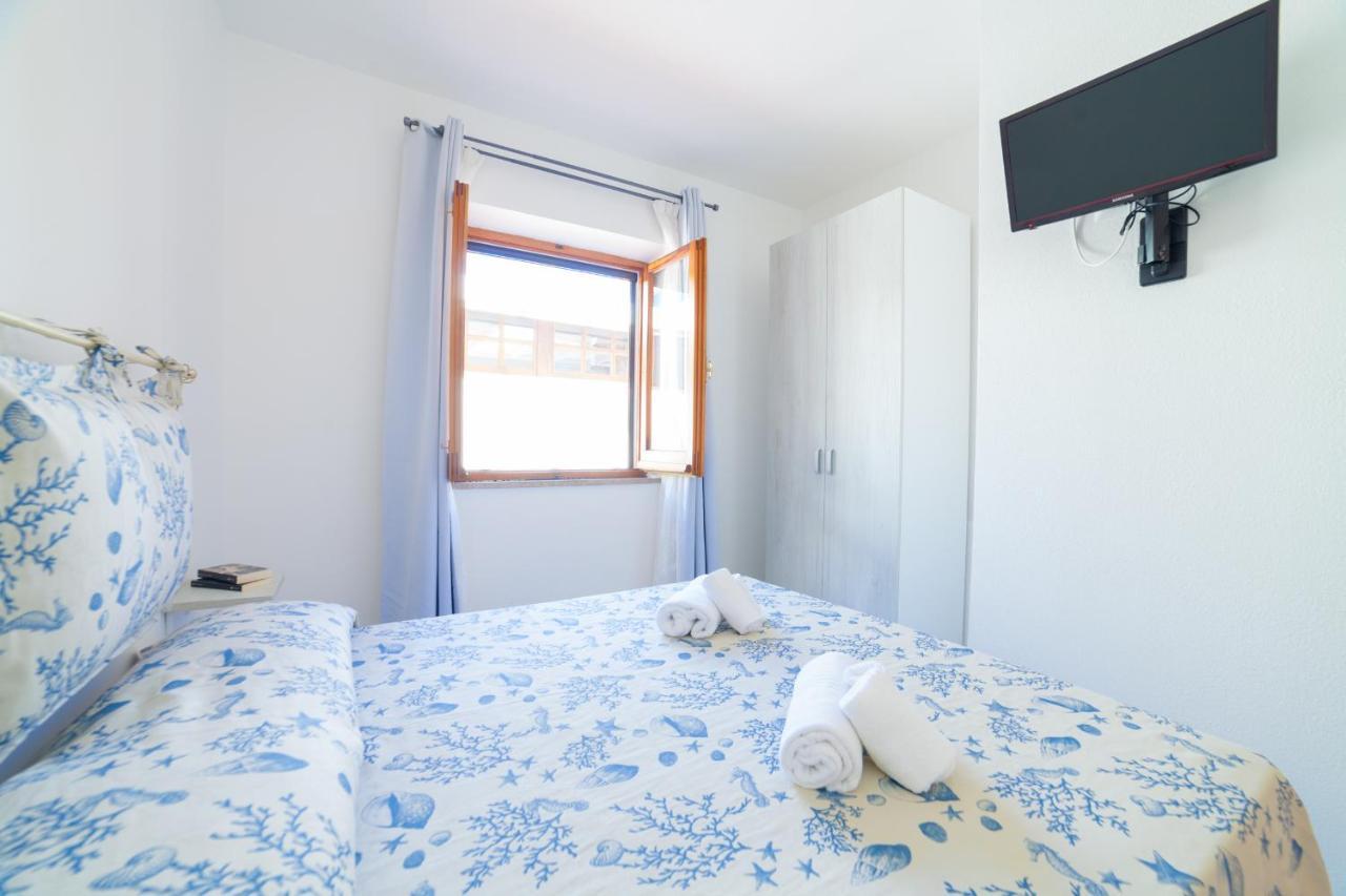 Brezza B&B Golfo Aranci Exterior foto